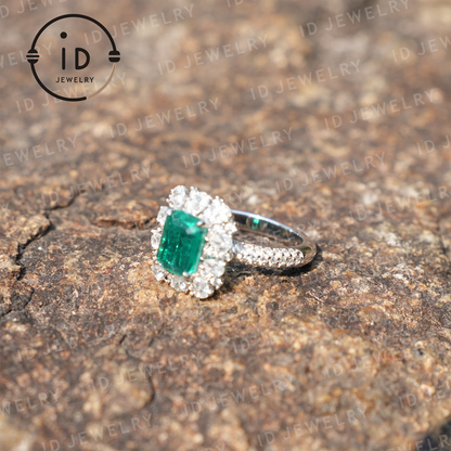 Classic Emerald Ring in Sterling Silver, Handcrafted with Lab-Created Emerald for Special Occasions