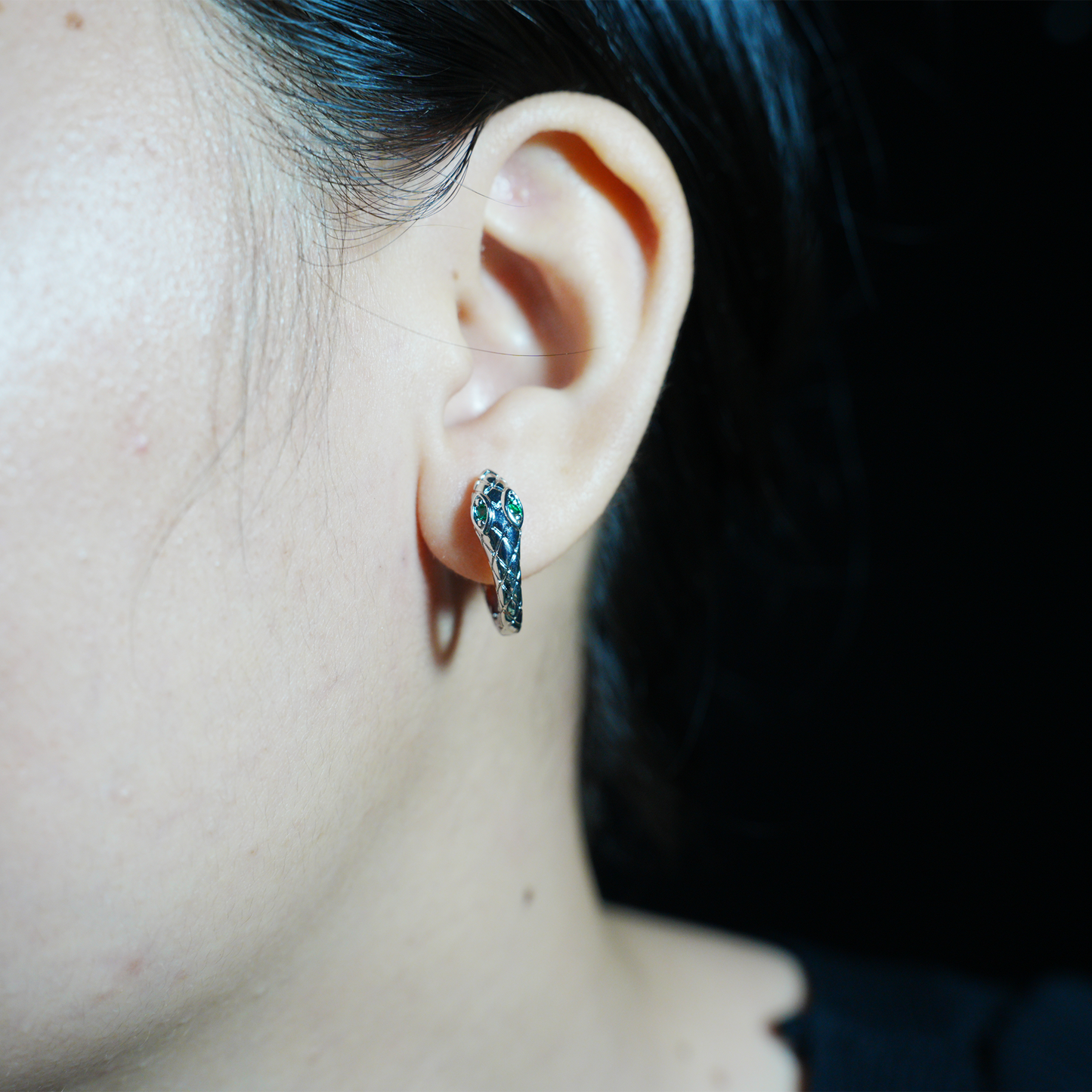 Mystic Snake Stud Earrings with Green Eyes, Gothic Animal Inspired Jewelry, Symbolic Serpent Earrings for Unisex Style & Spiritual Look