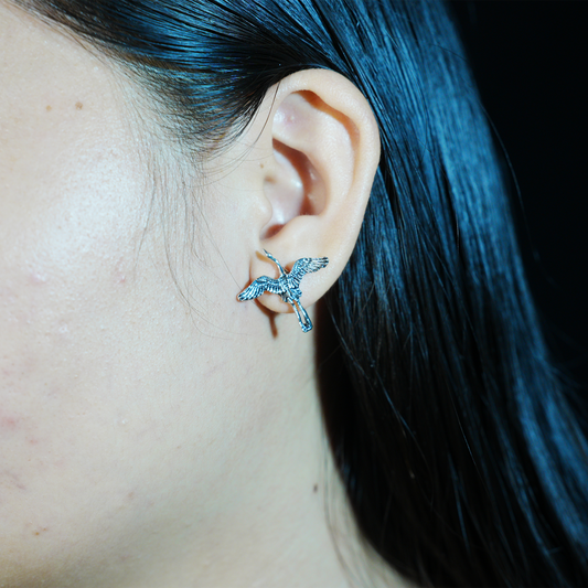 Ohrringe mit schwebendem Vogel | Symbol der Freiheit Talisman | Von der Natur inspirierte künstlerische Ohrstecker