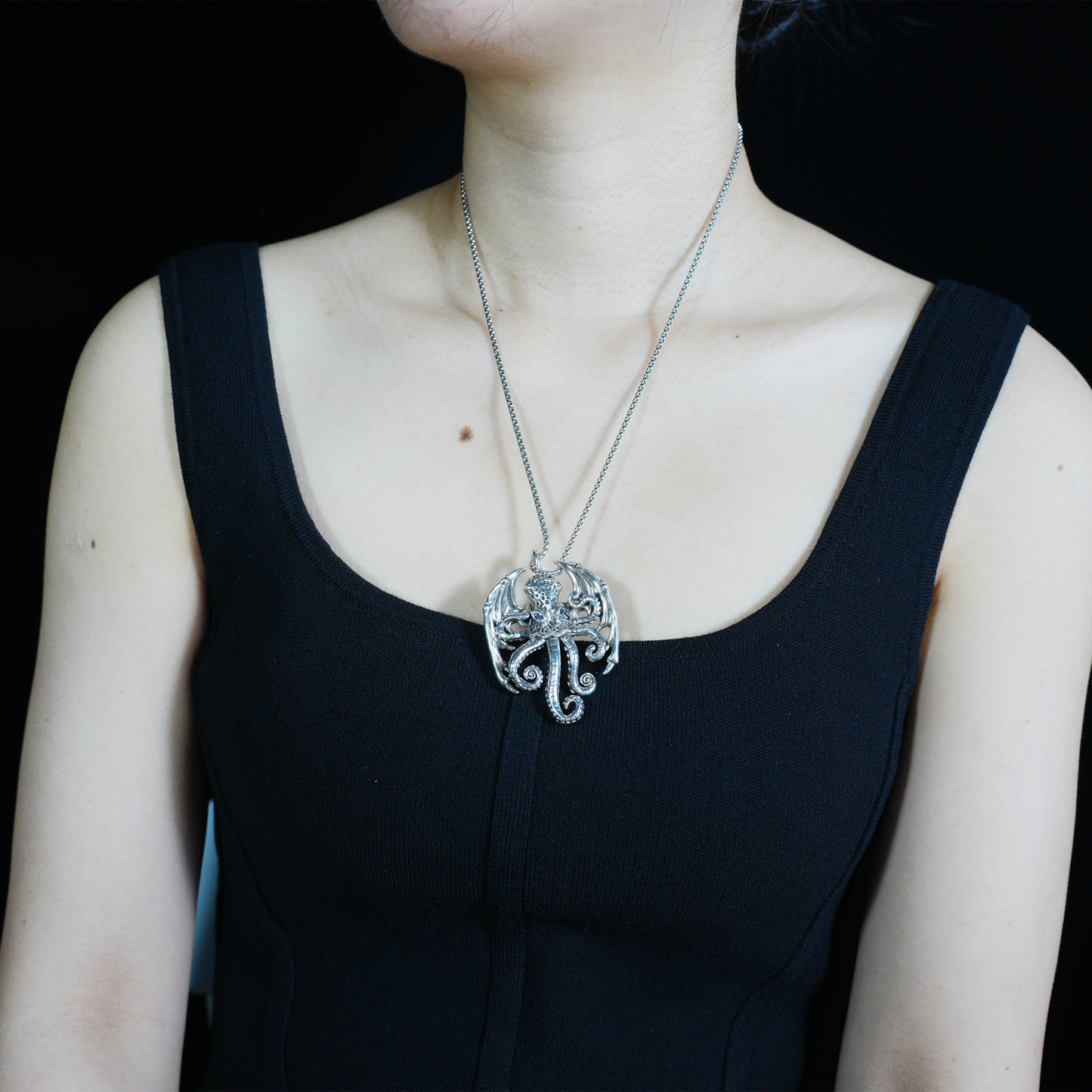 Cthulhu Tentakel Anhänger Halskette | Gotisches geflügeltes Oktopus-Amulett | Dark Fantasy Schmuck