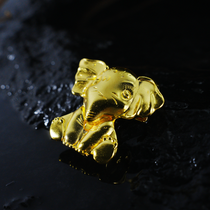 Goldene Elefantenbrosche, süße Anstecknadel mit Glücksbringer