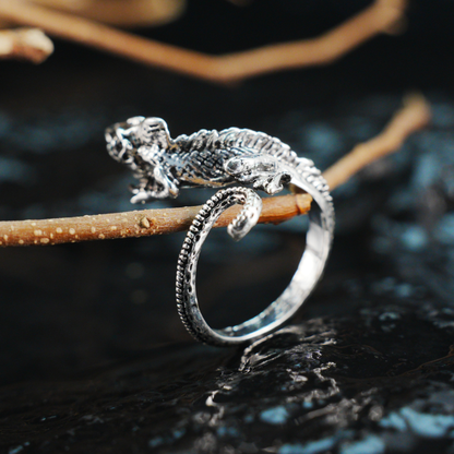 Gothic Eidechsenring – Mythischer Gecko-Schmuck, verstellbares Band mit Naturgeist