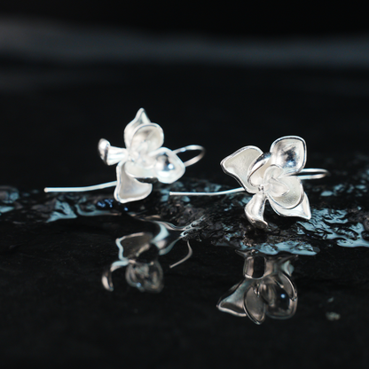 Orchid-shaped earrings, elegant petal 3D design, light luxury style accessories