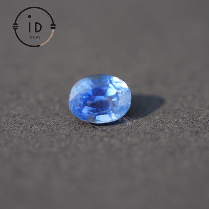 Natürlicher Kornblumenblauer Saphir - 1.44ct - Ovalschliff - Unbehandelt aus Sri Lanka - Seltene Farbe mit Leuchtkraft