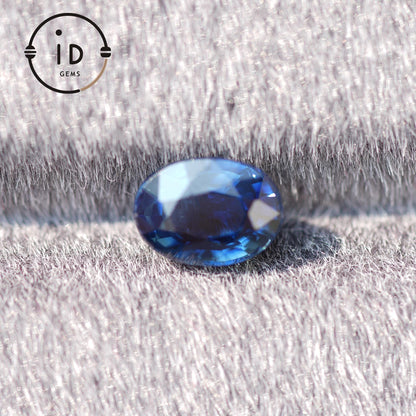 Natürlicher Saphir - 2.04ct - Oval Facettiert - Leuchtendes Royalblau - Unbehandelt - Ideal für exklusive Designs