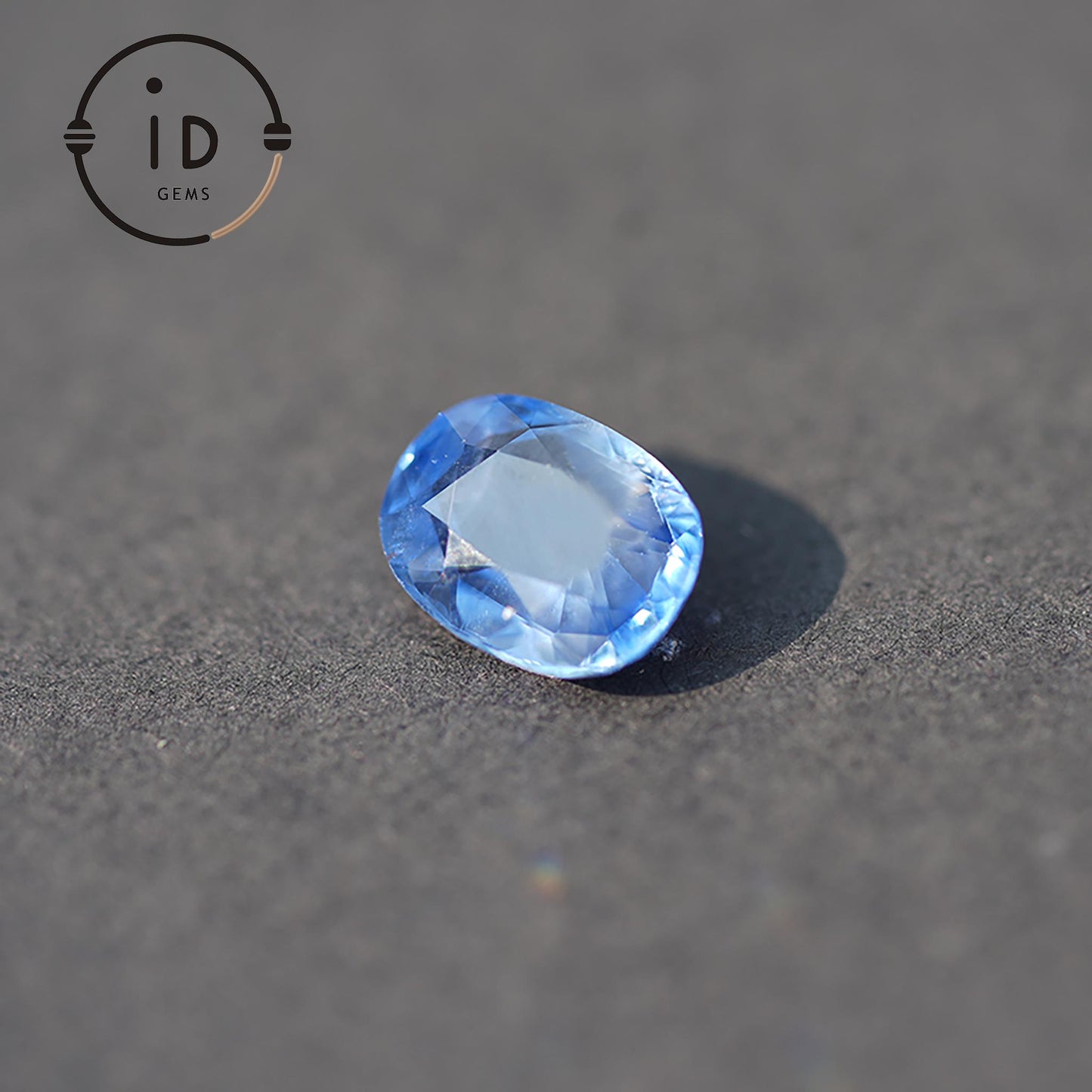Unbehandelter natürlicher Saphir 2,52ct – Ovalschliff in Königsblau aus Sri Lanka – Edelstein für Sammler & Design