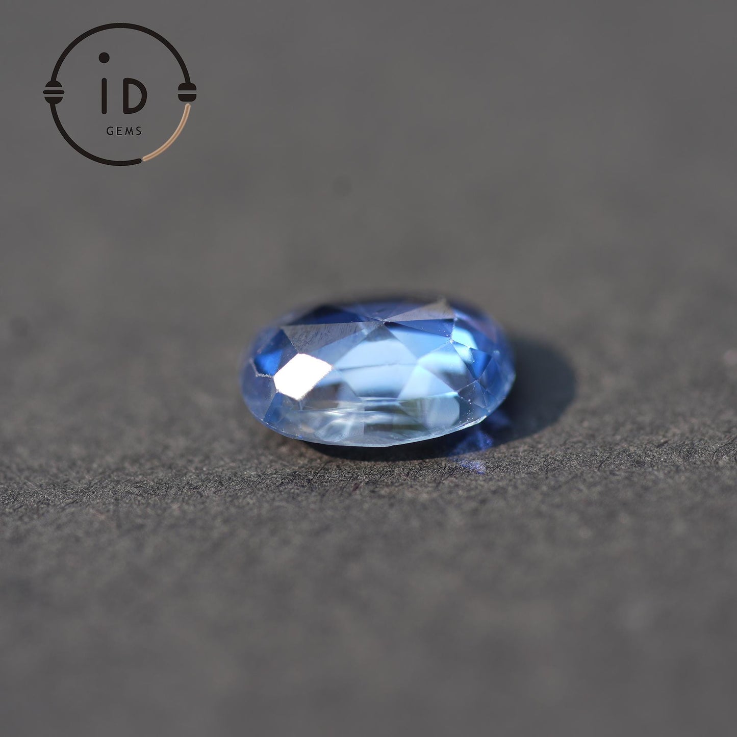 Unbehandelter natürlicher Saphir 2,52ct – Ovalschliff in Königsblau aus Sri Lanka – Edelstein für Sammler & Design