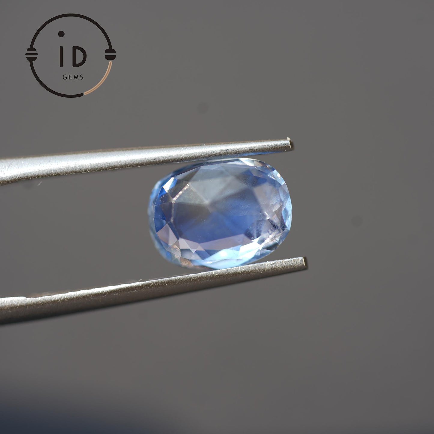 Unbehandelter natürlicher Saphir 2,52ct – Ovalschliff in Königsblau aus Sri Lanka – Edelstein für Sammler & Design