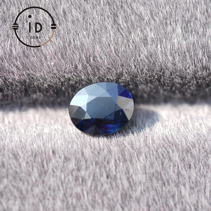 Natürlicher unbehandelter Saphir – 2,02ct – Ovalschliff in lebhaftem Royalblau – individuelle Gestaltung oder als Sammlerstück