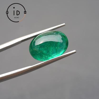 Natürlicher Smaragd aus Kolumbien 7.46ct,Ovalschliff Cabochon,Intensives Grün–Wertvoller Edelstein für Sammler oder exklusive Schmuckstücke