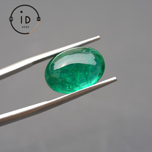 Natürlicher Smaragd aus Kolumbien 7.46ct,Ovalschliff Cabochon,Intensives Grün–Wertvoller Edelstein für Sammler oder exklusive Schmuckstücke