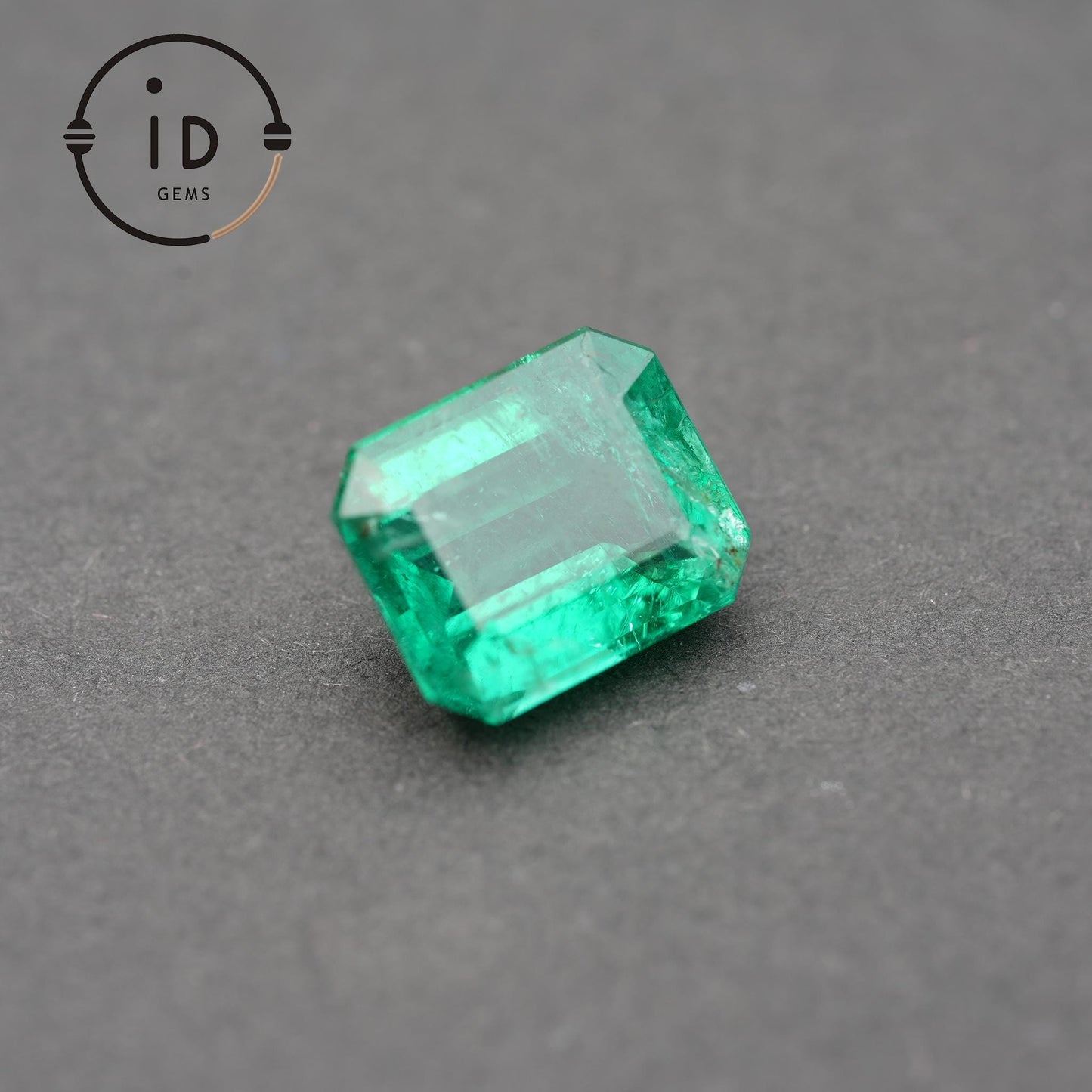 Natürlicher Smaragd 2.78ct – Oktagon-Schliff – Vivid Grün ohne Öl – Kolumbien – Für feine Schmuckdesigns oder Sammler