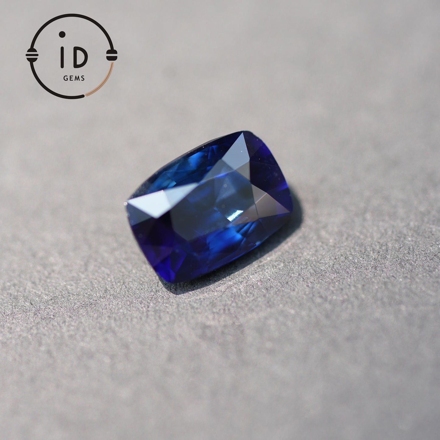 Natürlicher Saphir - 1.44ct - Kissenschliff - Royalblau - Unbehandelt aus Sri Lanka - Ideal für Schmuckdesign oder Sammler