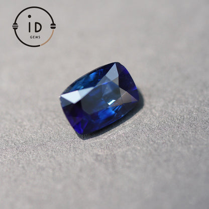 Natürlicher Saphir - 1.44ct - Kissenschliff - Royalblau - Unbehandelt aus Sri Lanka - Ideal für Schmuckdesign oder Sammler