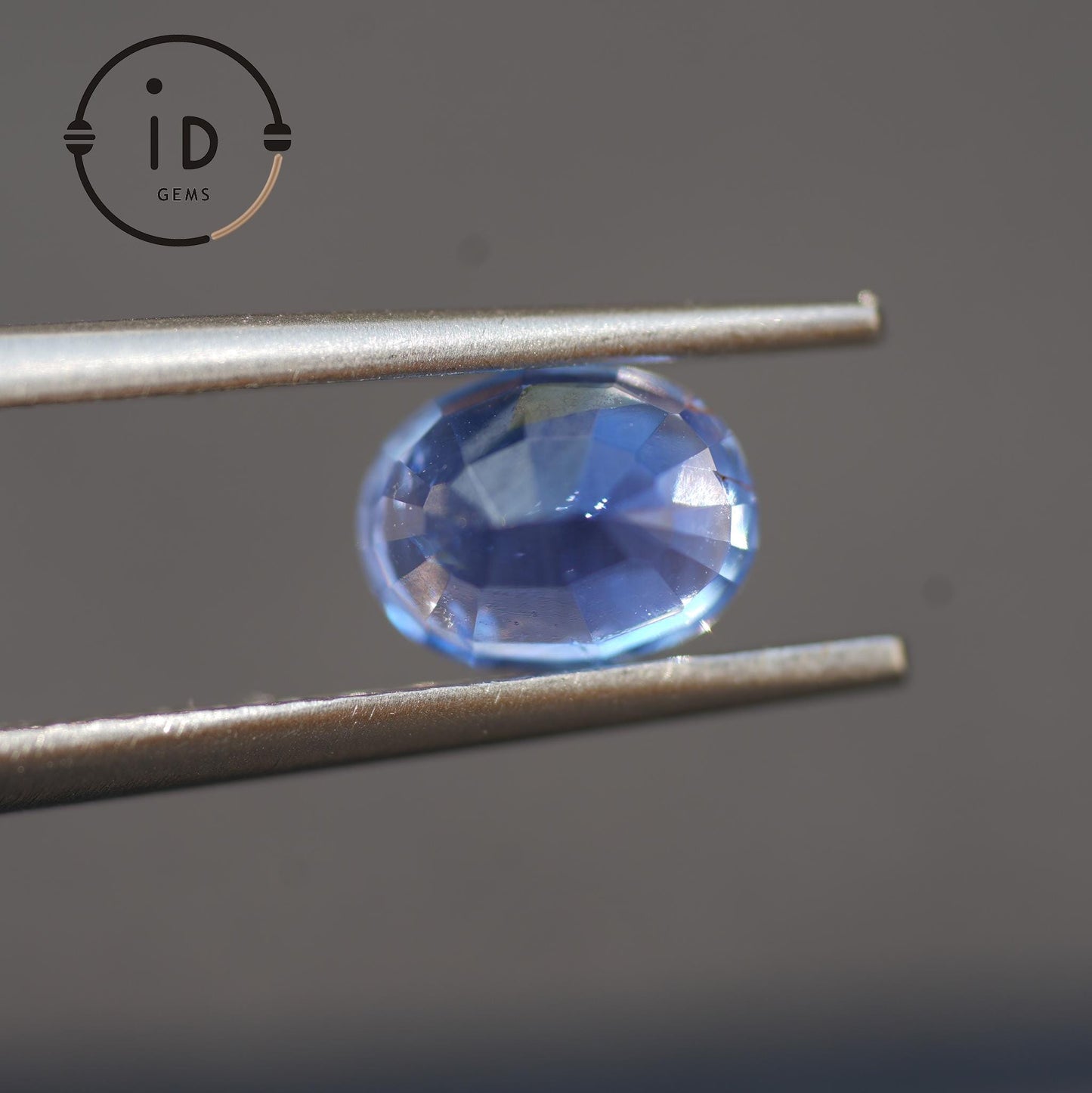 Natürlicher Kornblumenblauer Saphir - 1.44ct - Ovalschliff - Unbehandelt aus Sri Lanka - Seltene Farbe mit Leuchtkraft