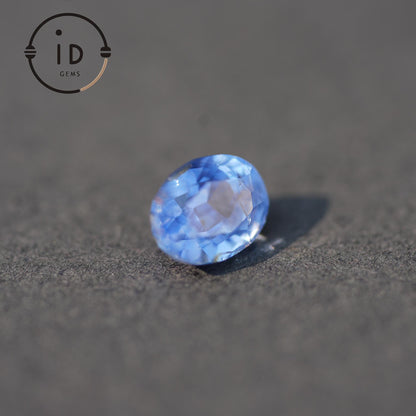 Natürlicher Kornblumenblauer Saphir - 1.44ct - Ovalschliff - Unbehandelt aus Sri Lanka - Seltene Farbe mit Leuchtkraft