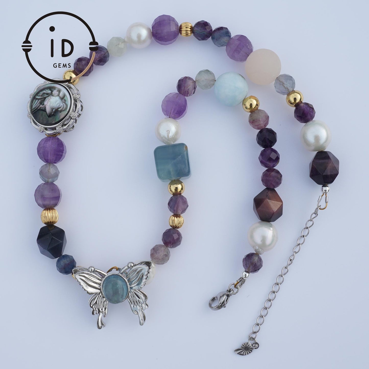 Schmetterling handgefertigte Perlenkette | Art Nouveau Vintage Anhänger | Bunte unregelmäßige Edelsteine | Freier Stil Kristallschmuck