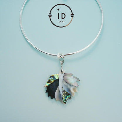 Halskette mit Abalone-Blatt-Anhänger|Natürlicher Muschelschmuck|Boho-Sommerstil|Handgefertigte Halskette im Ozean-Stil