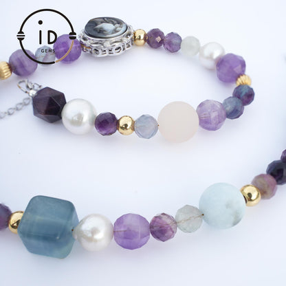 Schmetterling handgefertigte Perlenkette | Art Nouveau Vintage Anhänger | Bunte unregelmäßige Edelsteine | Freier Stil Kristallschmuck