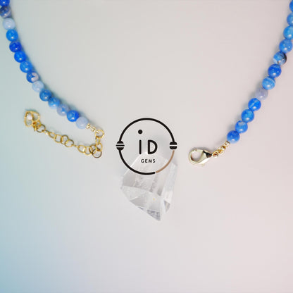 Handgefertigte blaue Halskette natürliche Achat Chalzedon Muschelgravur Halskette blaue Edelsteinperlen feines blaues Geschenk