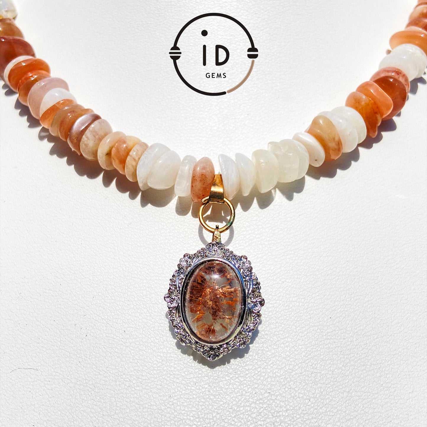 Unregelmäßige Halskette mit Mondstein, Sonnenstein, Phantomquarz & Barockperle · Spiritueller Edelsteinschmuck · Geschenk mit Wunschlänge