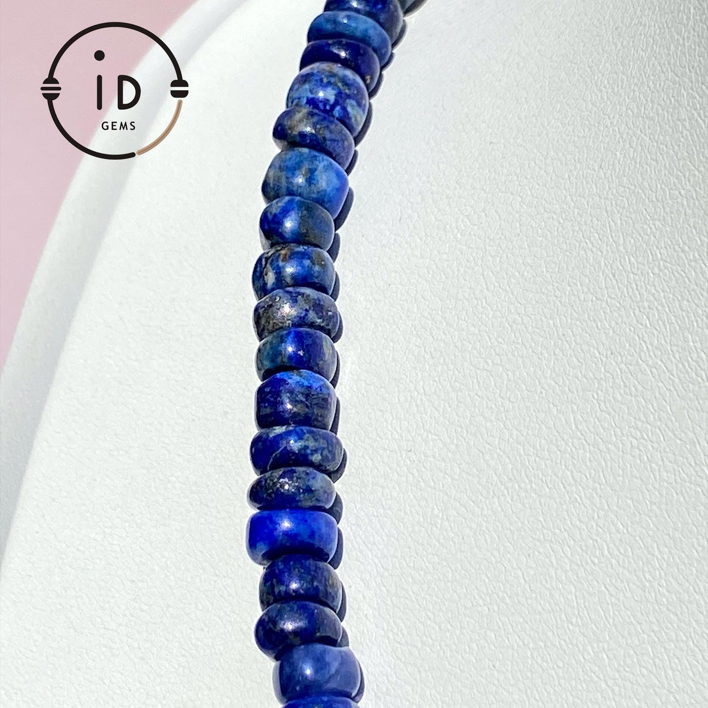 Handgefertigte Lapis unregelmäßige flache Perlenkette | Rohtextur | Industrieller Vintage Silber geschnitzter Herzanhänger | Kühle Perlen