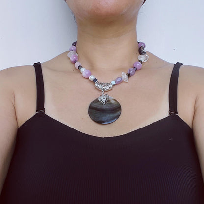 Rohtextur, unregelmäßige bunte große Perlen | Boho minimalistischer Stil | Freier, künstlerischer Schmuck | Handgefertigte Designkette