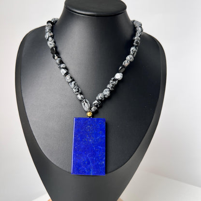 Vintage Boho Necklace with Lapis Lazuli Pendant｜Black & White Agate Beads｜Handmade Artistic Jewelry｜Unique Gift for Women
