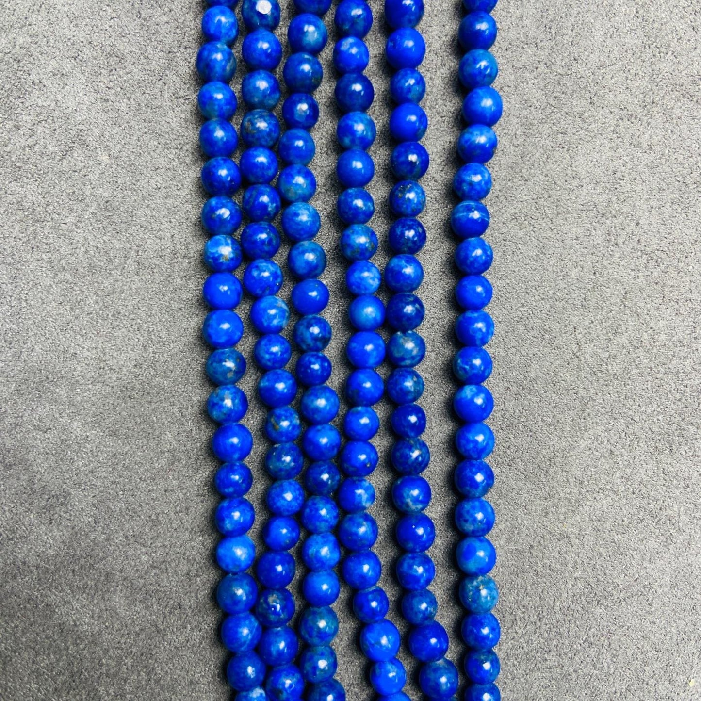 Natural Deep Blue Round Beads Loose | 4×4 mm · 40 cm · 10 g | DIY Bracelet & Necklace Supplies | Elegant Ocean Blue