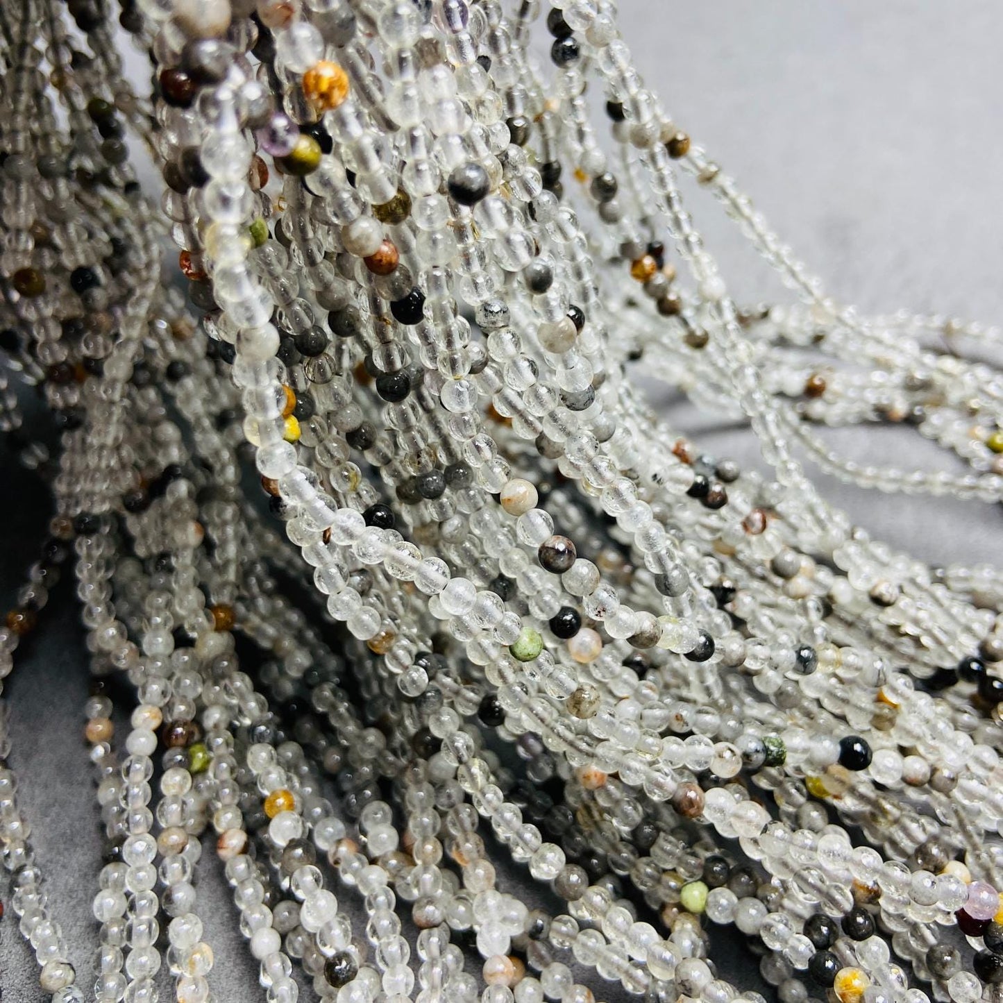 Natürliche Quarz-Perlen mit Einschlüssen lose | 3×3 mm·52 cm·7 g | DIY Armband‑ & Halsketten‑Material | Mineralische Einschlüsse