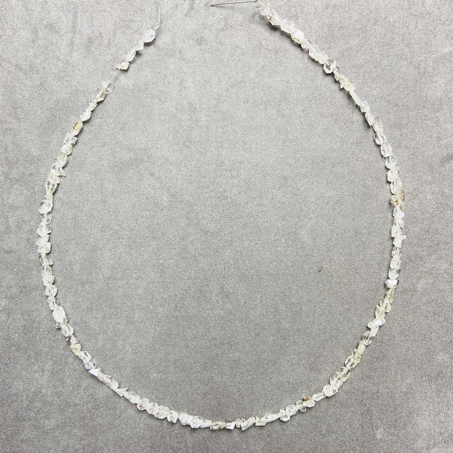 Rohquarz-Minensplitter, große, ungeschliffene Perlen | 40 cm Strang · 13 g · ~9 × 5,5 × 4 mm | Raue Kristallstruktur für selbstgemachte Armbänder und Halsketten