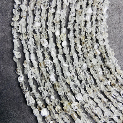 Rohquarz-Minensplitter, große, ungeschliffene Perlen | 40 cm Strang · 13 g · ~9 × 5,5 × 4 mm | Raue Kristallstruktur für selbstgemachte Armbänder und Halsketten