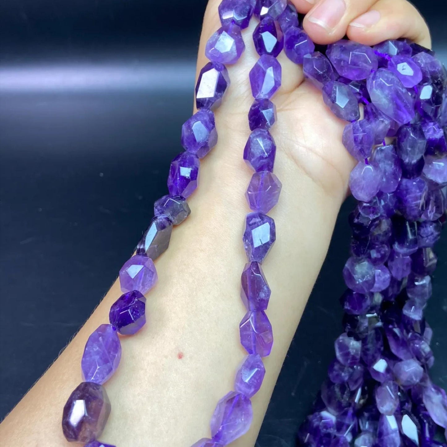 Natürliche Uruguay-Amethystperlen · 10×12 mm facettierte unregelmäßige Nuggets · 38 cm Strang | Herstellung von Heilkristallschmuck | DIY-Halsketten, Armbänder und Wohndekor