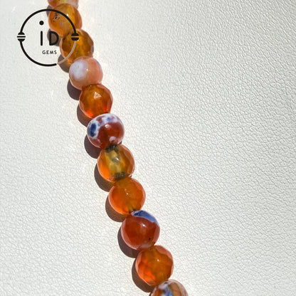 Kurze Halskette mit bunten Achatperlen und quadratischem blauen Fluorit-Anhänger · Handgemachter Boho-Schmuck · Geschenk für Frauen & Alltag