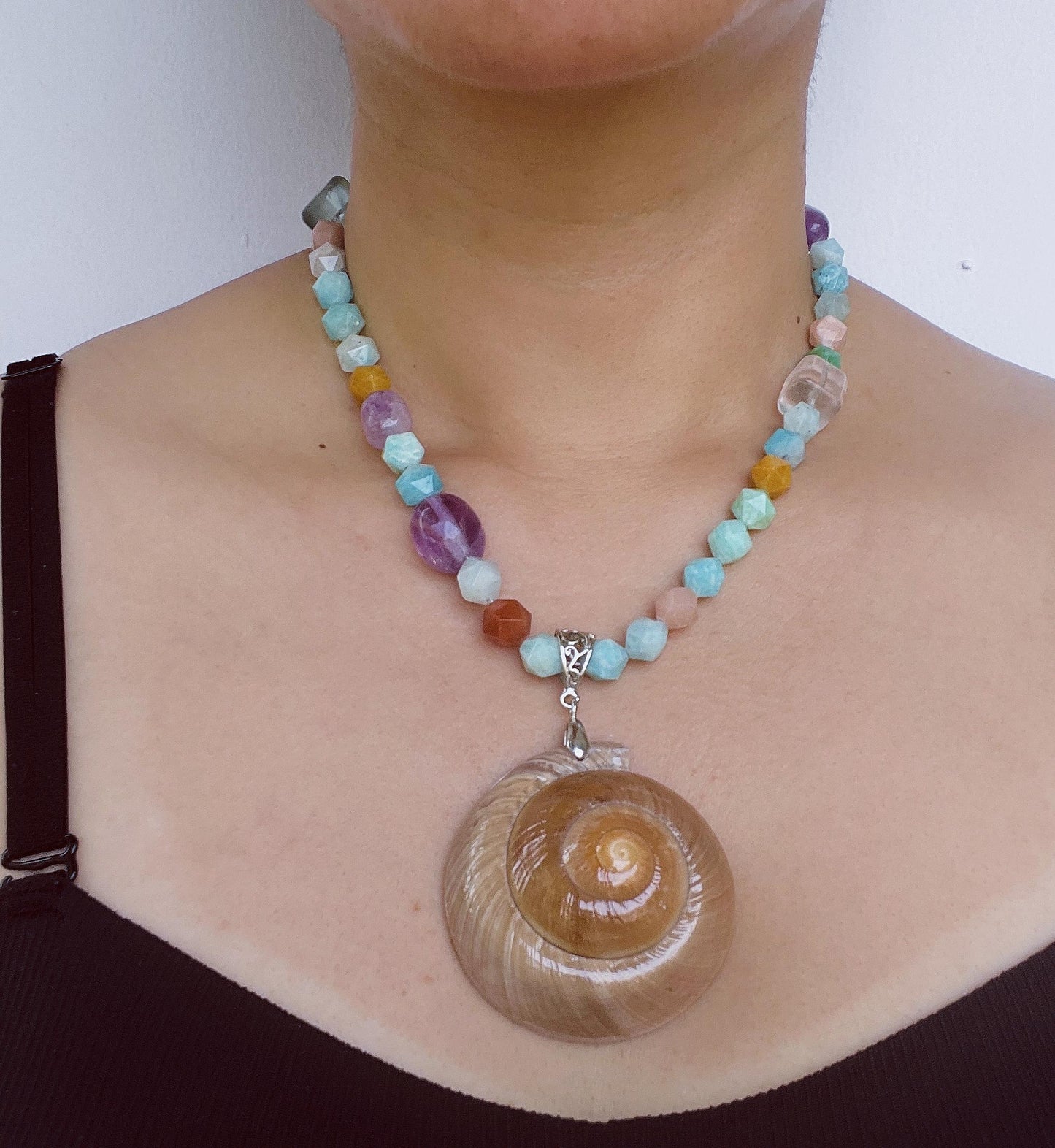 Bunte handgefertigte Edelstein-Perlenkette im Meeres-Strand-Stil |Sommerlicher Meereslook|Boho-Sommergeschenk|Naturinspirierter Schmuck