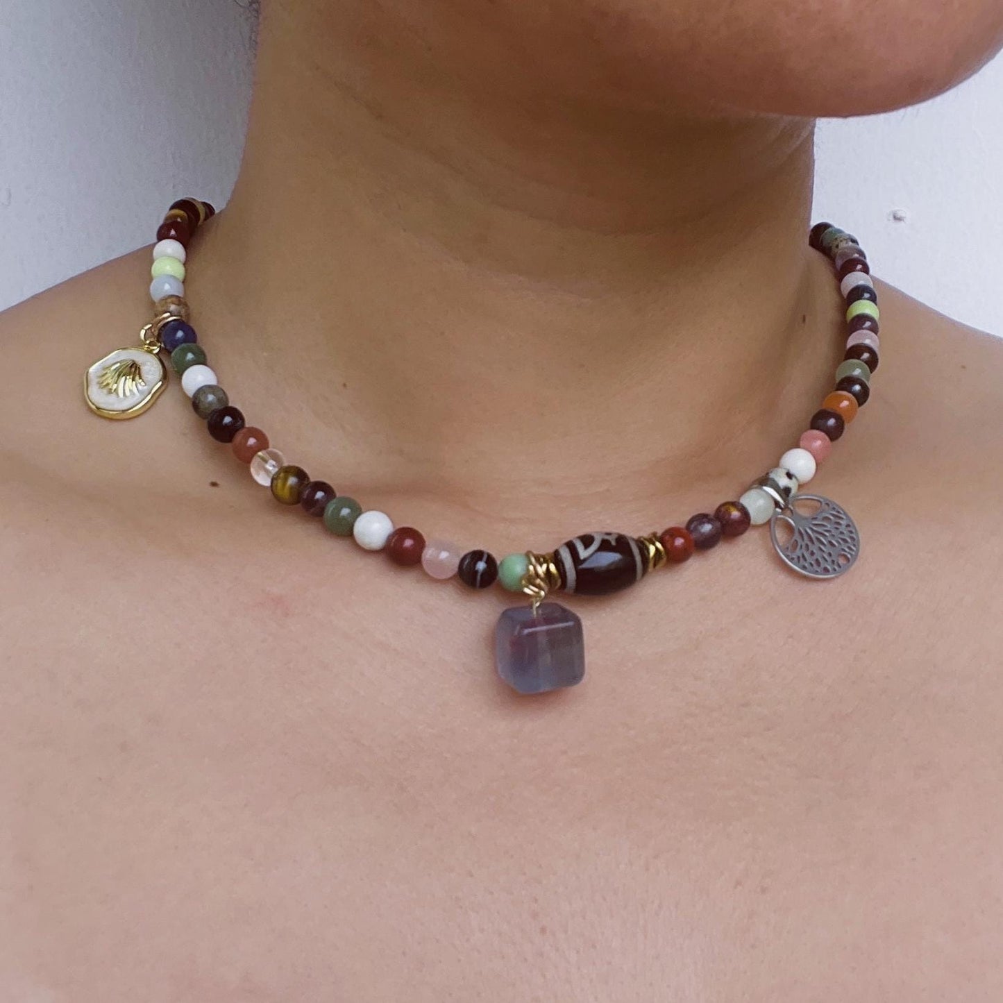 Bunte gemischte Edelstein-Unregelmäßige handgefertigte Perlenkette | Regenbogenfarbene Achatkette | Ein besonderes Geschenk für sie
