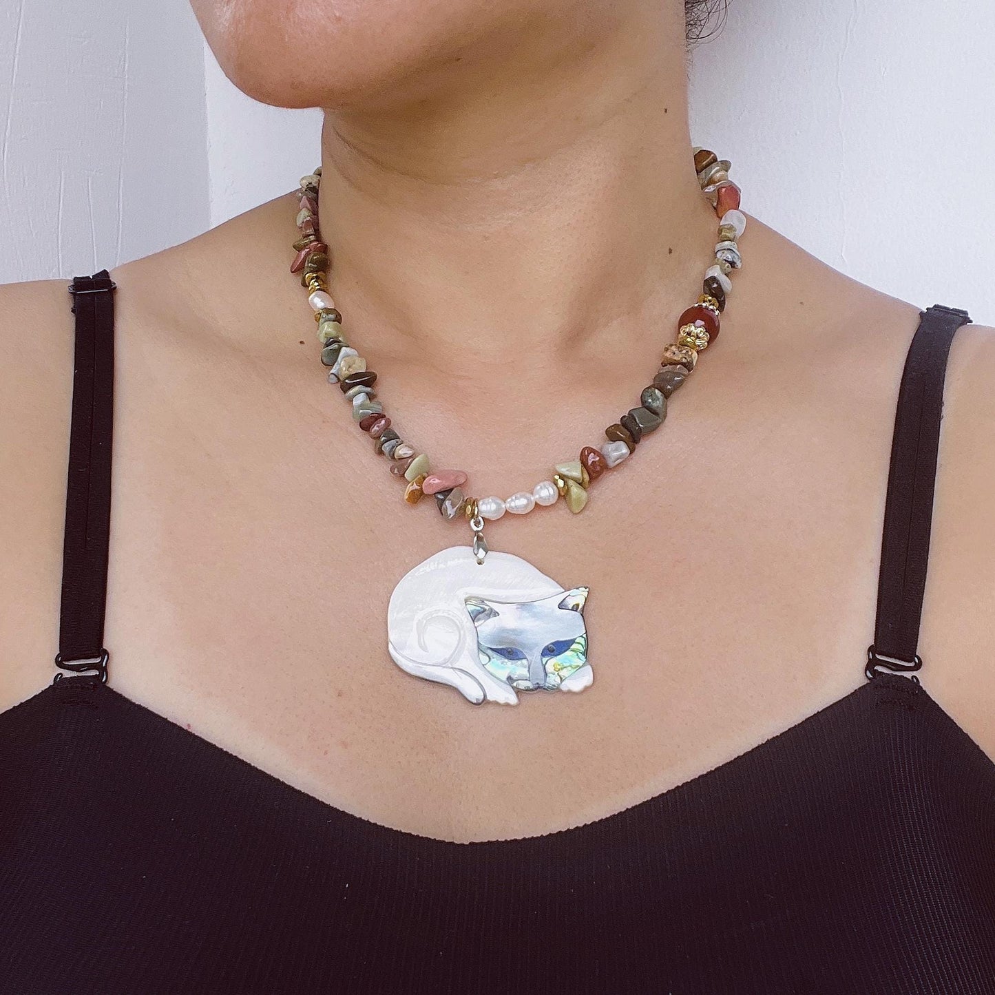 Bunt gemischte Edelstein-Unregelmäßige handgefertigte Perlenkette · Regenbogen Halskette · Natürliches spirituelles Schmuckstück ·Geschenk