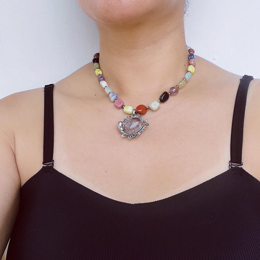 Vintage Silber Blumenanhänger Achat Halskette | Große unregelmäßige handgefertigte Perlen | Boho Stil Armband | Einzigartiges Kunstgeschenk