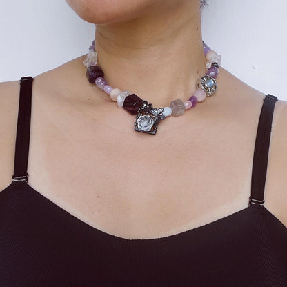 Unregelmäßige bunte große Perlen | Natürliche Energie Amethyst Halskette | Handgefertigter Kristallschmuck | Geschenk für besondere Anlässe