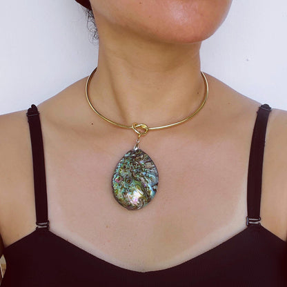 Natürliche Abalone-Muschelkette | Heilende Meeresenergie | Handgefertigtes vergoldetes Halsband | Boho-Sommerstil | Spirituelles Schmuckgeschenk