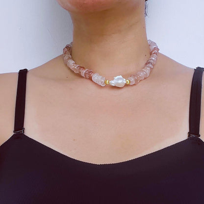 Irregular Strawberry Quartz & Baroque Pearl Necklace｜Healing Gemstone Jewelry｜Handmade Gift for Her｜Romantic Boho Style