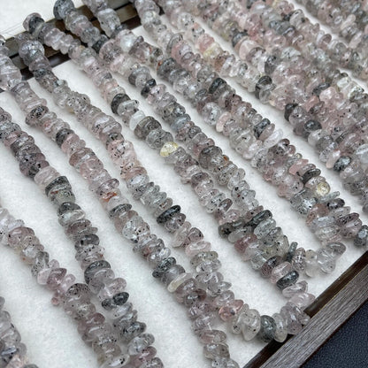 Unregelmäßige Glimmer‑Rosenquarz‑Nuggets 11 mm | Phantom‑Effekt, schwarze Glimmereinschlüsse & Handpoliert für DIY Armbänder, Halsketten