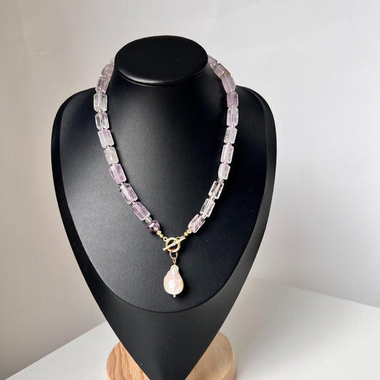 Lavender Amethyst Cube Bead Necklace with Baroque Pearl Pendant｜Handmade Purple Gemstone Jewelry｜Unique Gift for Women