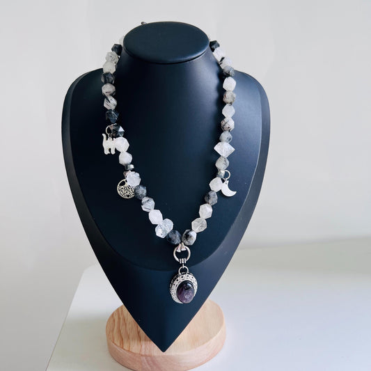 Raw Crystal Pendant Necklace｜Boho Energy Jewelry｜Clear Quartz, Tourmalinated Quartz & Fluorite｜Handmade Spiritual Healing Necklace