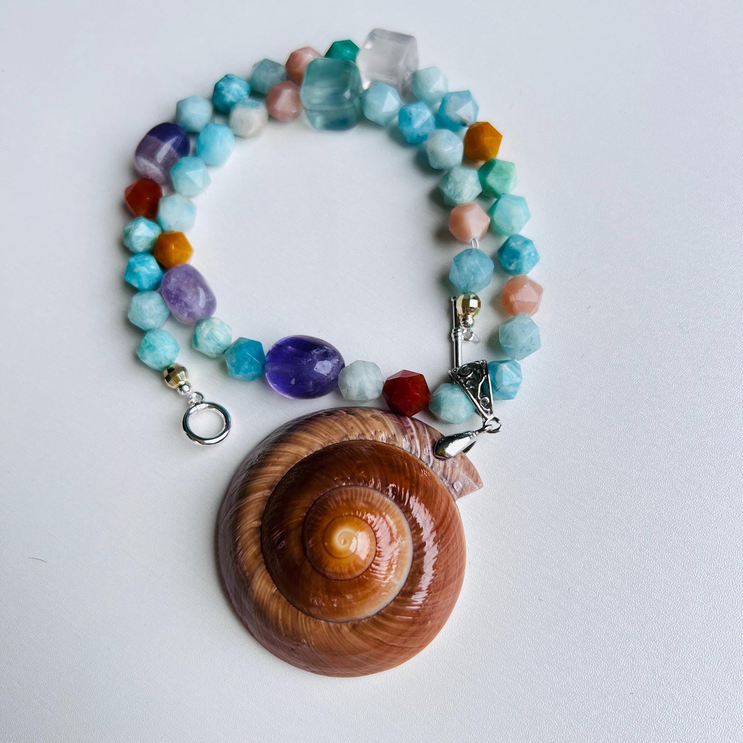 Bunte handgefertigte Edelstein-Perlenkette im Meeres-Strand-Stil |Sommerlicher Meereslook|Boho-Sommergeschenk|Naturinspirierter Schmuck