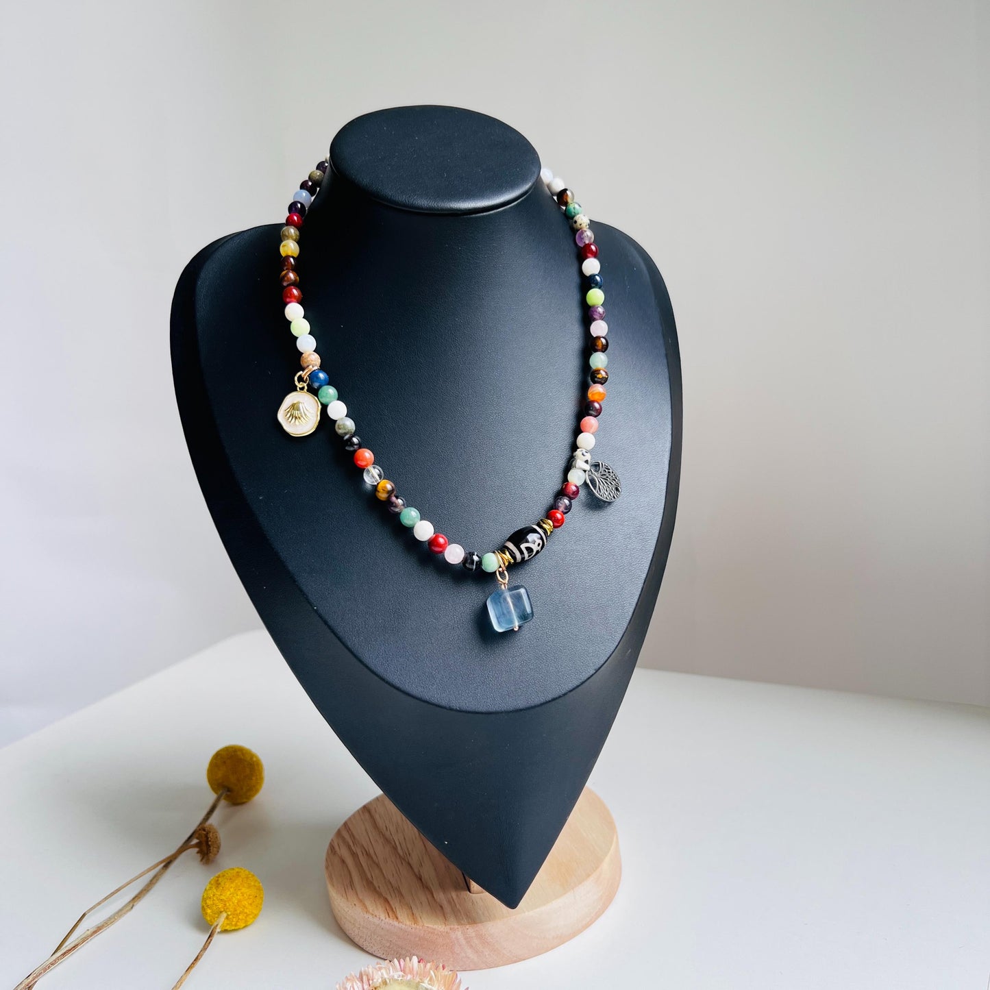 Bunte gemischte Edelstein-Unregelmäßige handgefertigte Perlenkette | Regenbogenfarbene Achatkette | Ein besonderes Geschenk für sie