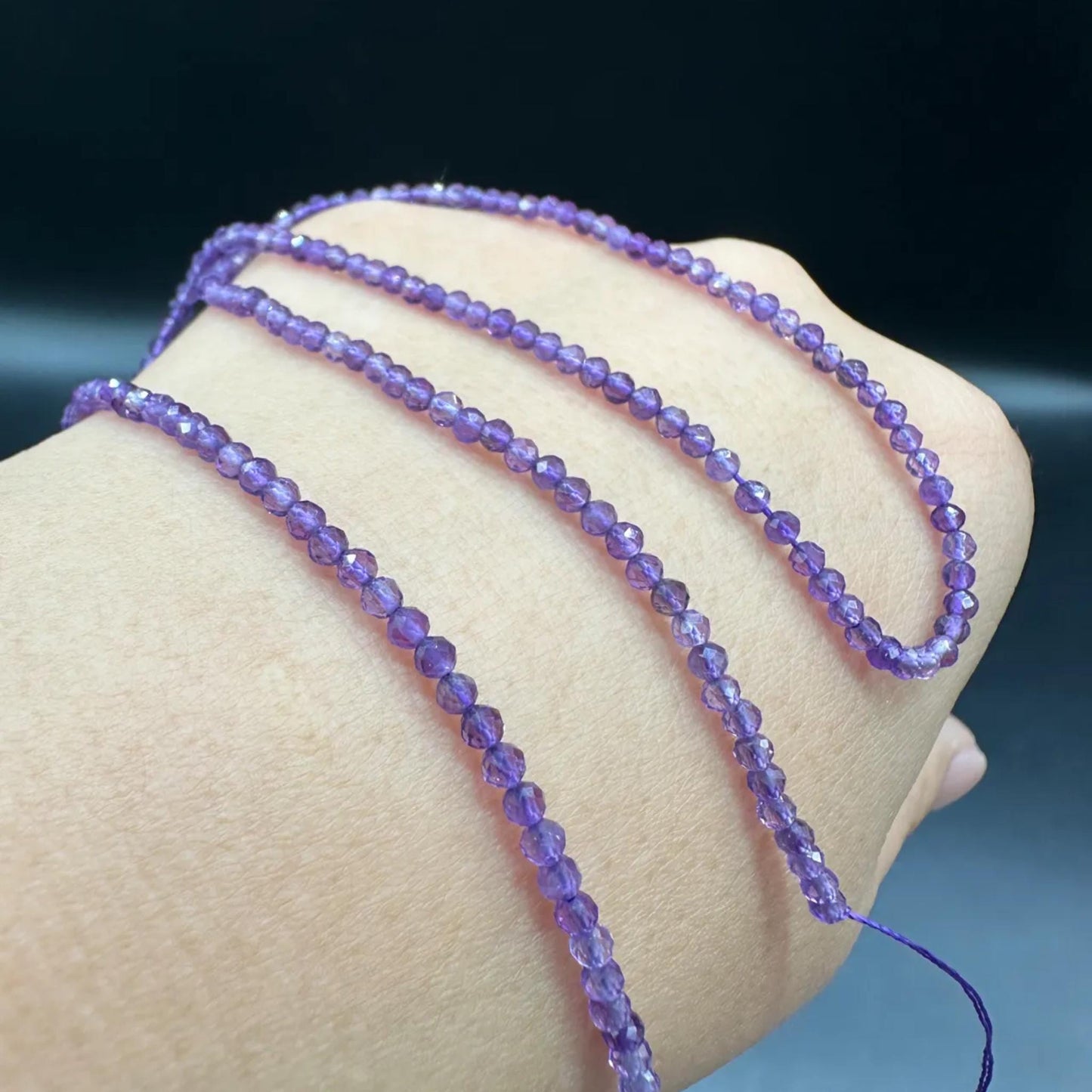Natürliche, tiefviolette Amethystperlen · 2 mm mikrofacettierte Rondell · 38 cm vorgebohrter Strang | Zubehör zur Herstellung von Heilkristallschmuck | DIY-Armband, Halskette &amp; Geschenk