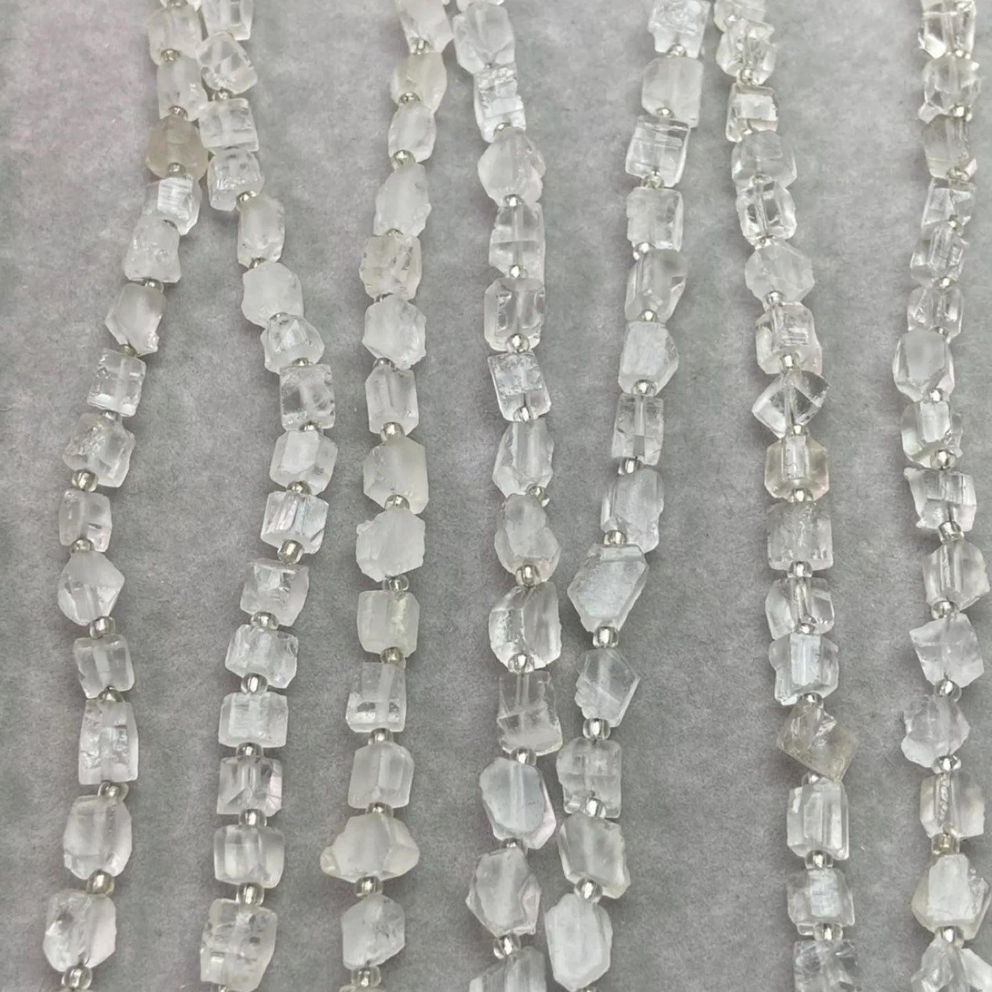 Natural Clear Quartz Cube Beads 7–8 mm · 38 cm Strand Pre-Drilled | DIY Jewelry, Energy Balance & Home Décor
