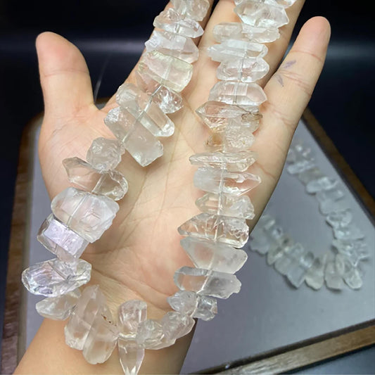 Natürliche Kristallzahnperlen aus einer alten Quarzmine, 18–20 mm · 38 cm, vorgebohrter Strang | Rohe klare Quarzspitzen für selbstgemachte Armbänder und Halsketten