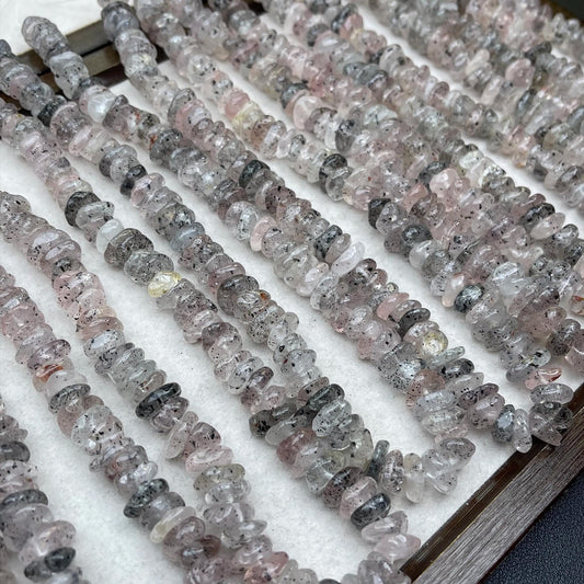 Unregelmäßige Glimmer‑Rosenquarz‑Nuggets 11 mm | Phantom‑Effekt, schwarze Glimmereinschlüsse & Handpoliert für DIY Armbänder, Halsketten